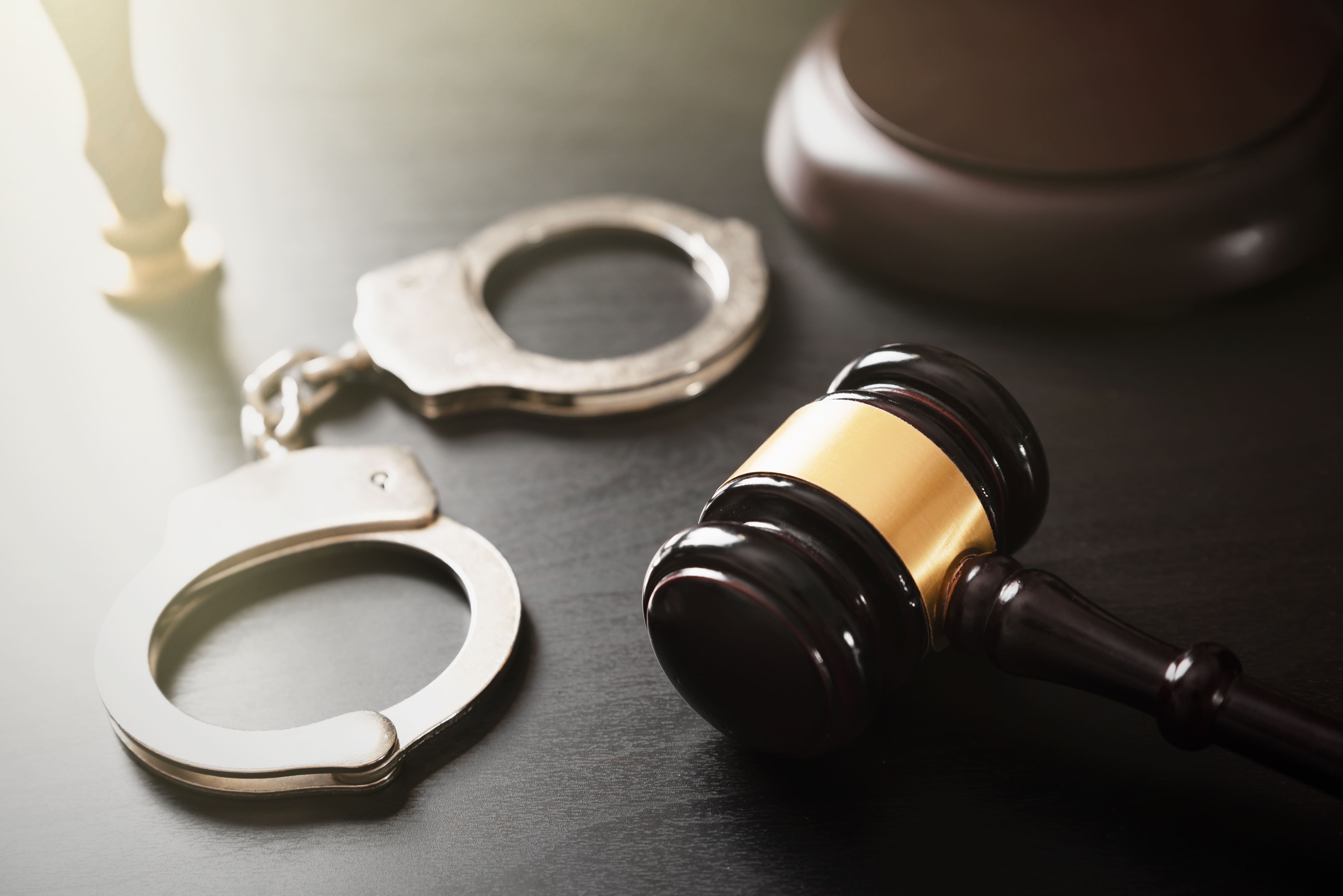 What is a habitual offender? Calderón & Williams